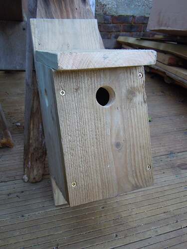 Skipped wood Nestbox